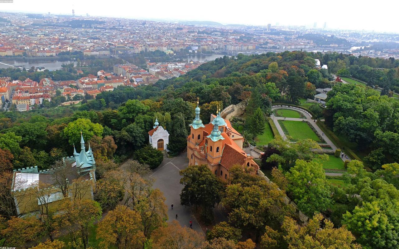 Zlatni Prag i ceski dragulji - petrin,tower,prague